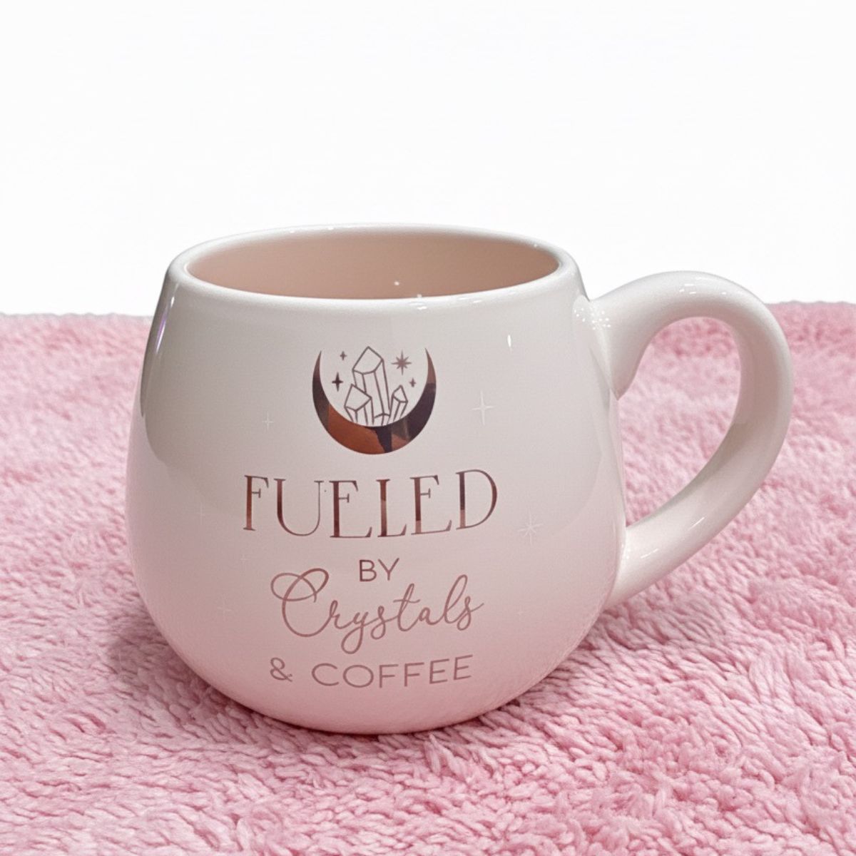 Roze mok "Fueled by Crystals & Coffee"
